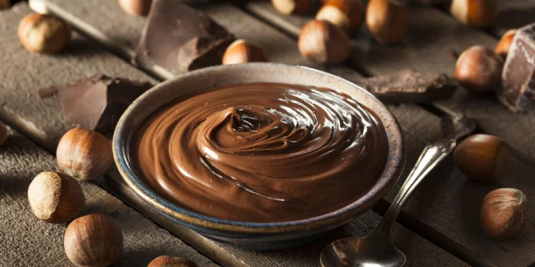 domashnia-nutella-na-molotsi-kremova-pasta-iaku-lehko-pryhotuvaty-vdoma-6c6f
