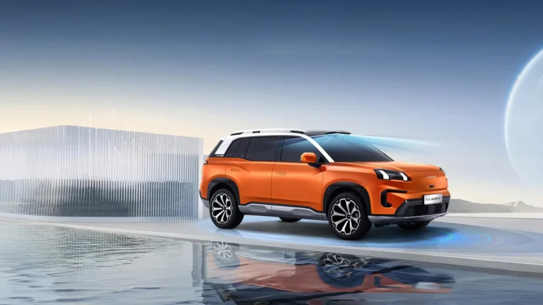 gac-aion-praktychni-elektromobili-gac-z-prostorom-tekhnolohiiamy-ta-rozumnoiu-ts-a105