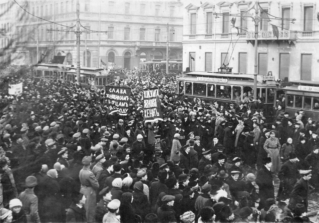 koly-den-zhinok-8-bereznia-istoriia-tradytsii-ta-suchasne-znachennia-9a83