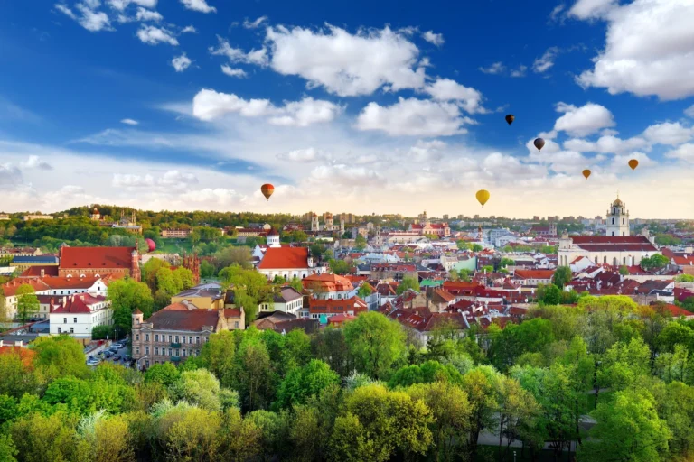 lytva-stolytsia-vilnius-povnyi-hid-dlia-pochatkivtsiv-i-prosunutykh-mandrivnykiv-32fe