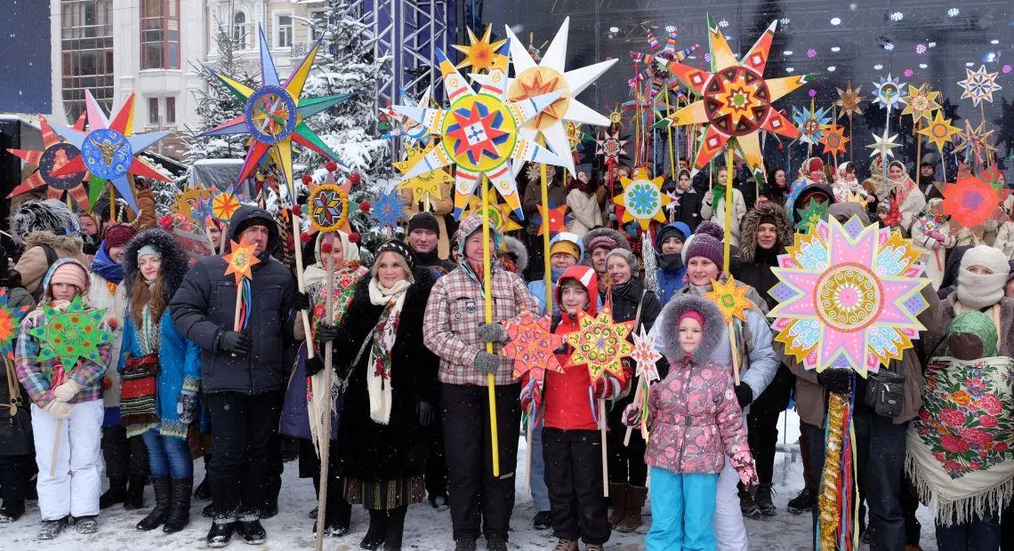 naikrashchi-shchedrivky-dlia-ditei-teksty-ta-simeini-tradytsii-26b4