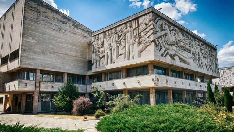 tnu-imeni-vernadskoho-universytet-shcho-pronis-kriz-viky-ideal-akademichnoi-svob-5047