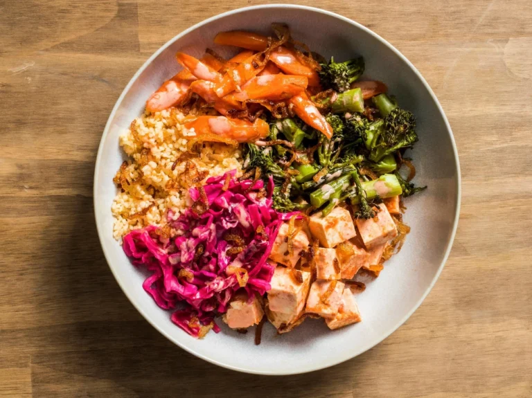 bulhur-retsept-iak-pryhotuvaty-idealnyi-harnir-salat-i-sytnu-stravu-7c8a