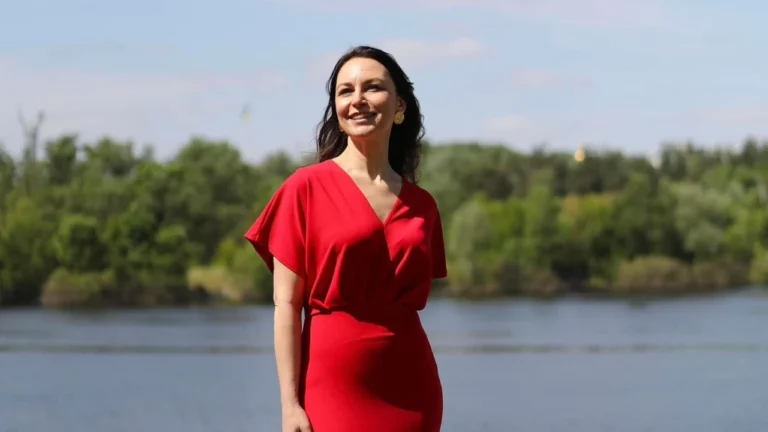 larysa-sozaieva-tantsivnytsia-iaka-tantsiuie-kriz-bil-i-znakhodyt-nove-shchastia-b023