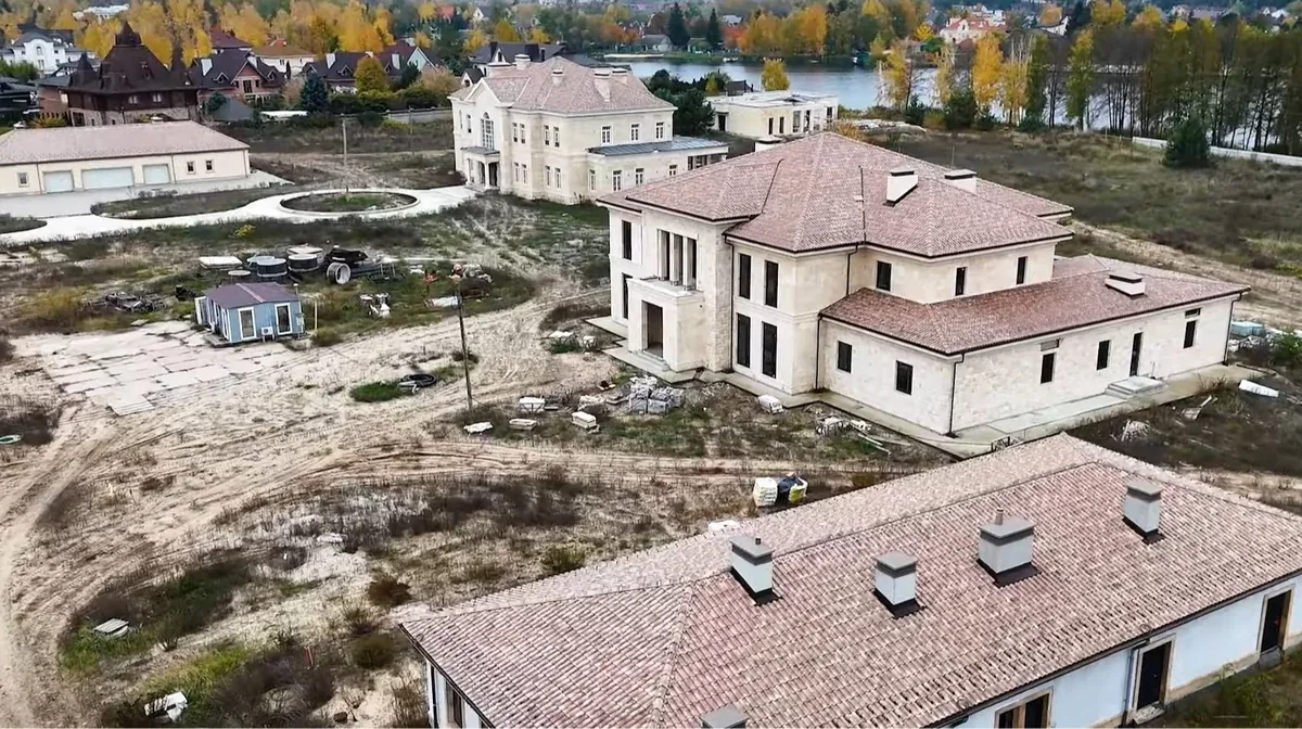 Элитные особняки в Козине, связанные с делом Андрея Ермака