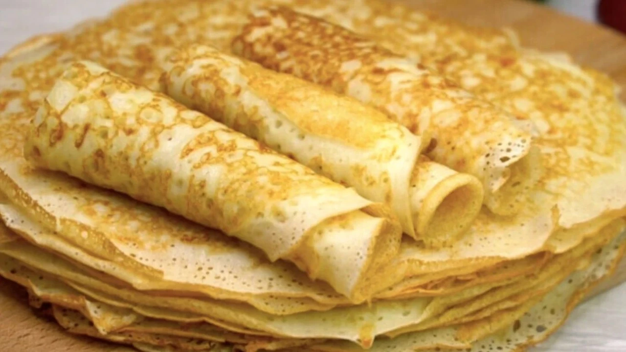 mlyntsi-na-kefiri-nizhni-merezhyvni-korzhyky-z-kharakterom-kefiru-8ecd
