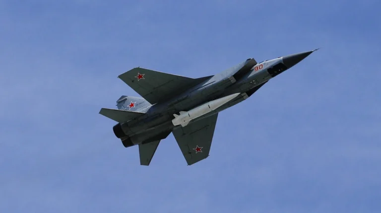 myh-31k-hiperzvukovyi-nosii-kynzhala-ta-ioho-realni-mozhlyvosti-e9ea