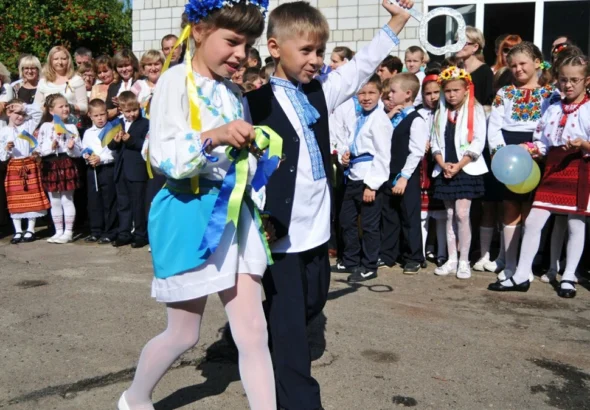 pryvitannia-z-dnem-znan-iak-obraty-slova-shcho-zalyshatsia-v-pamiati-na-ves-rik-4cd9