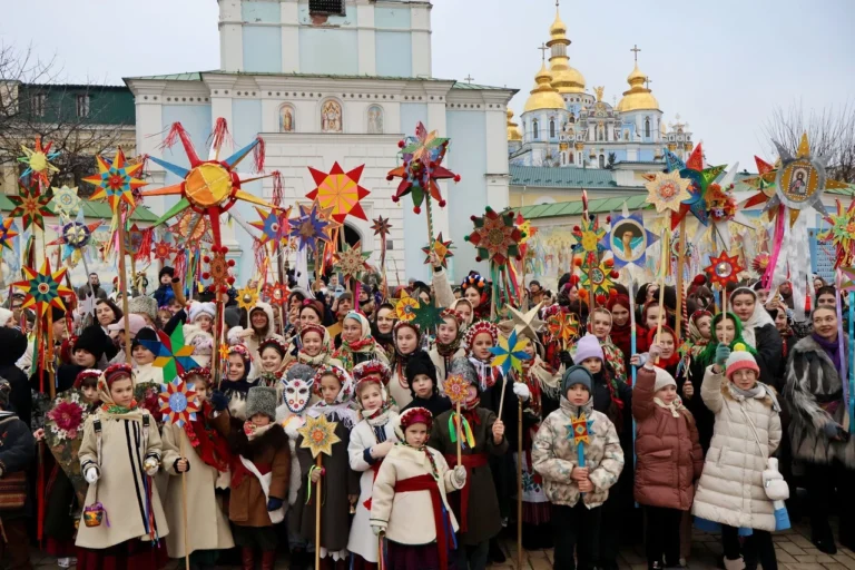 shchedryi-vechir-koly-sviatkuiut-v-ukraini-c9ac