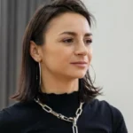 ilona-hvozdova-shliakh-vid-krymskoho-sela-do-zirky-ukrainskykh-tantsiv-93e1
