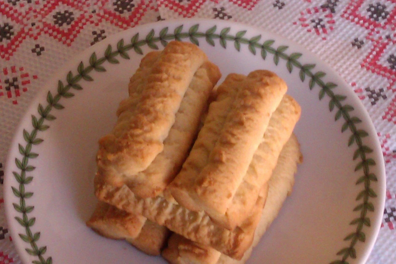 pechyvo-cherez-miasorubku-na-marharyni-khrustka-klasyka-z-dytynstva-7aa0