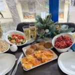 sviatkovyi-stil-iak-zibraty-vechir-bez-metushni-3e17