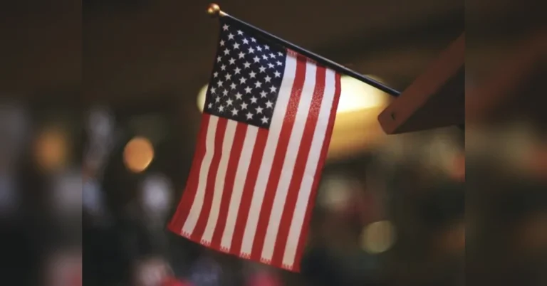 Трамп зупинив запис на візи по всьому світу