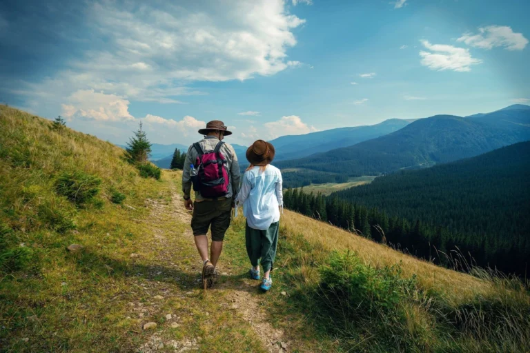 turyzm-v-ukraini-pid-chas-viiny-karta-zhyvykh-marshrutiv-8a63