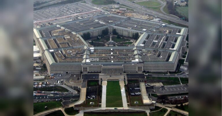 ВМС США бракує есмінців для захисту Ізраїлю від іранських ракет